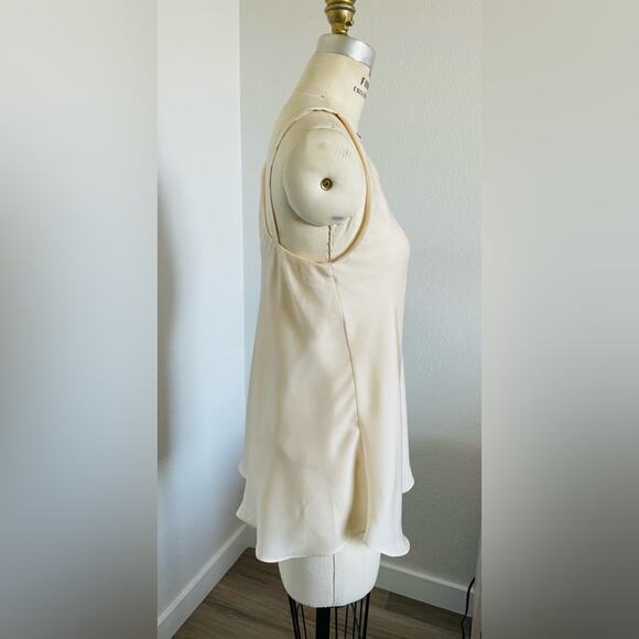 BCBGeneration - One Shoulder Flowy Top size XXS - Picture 7 of 7